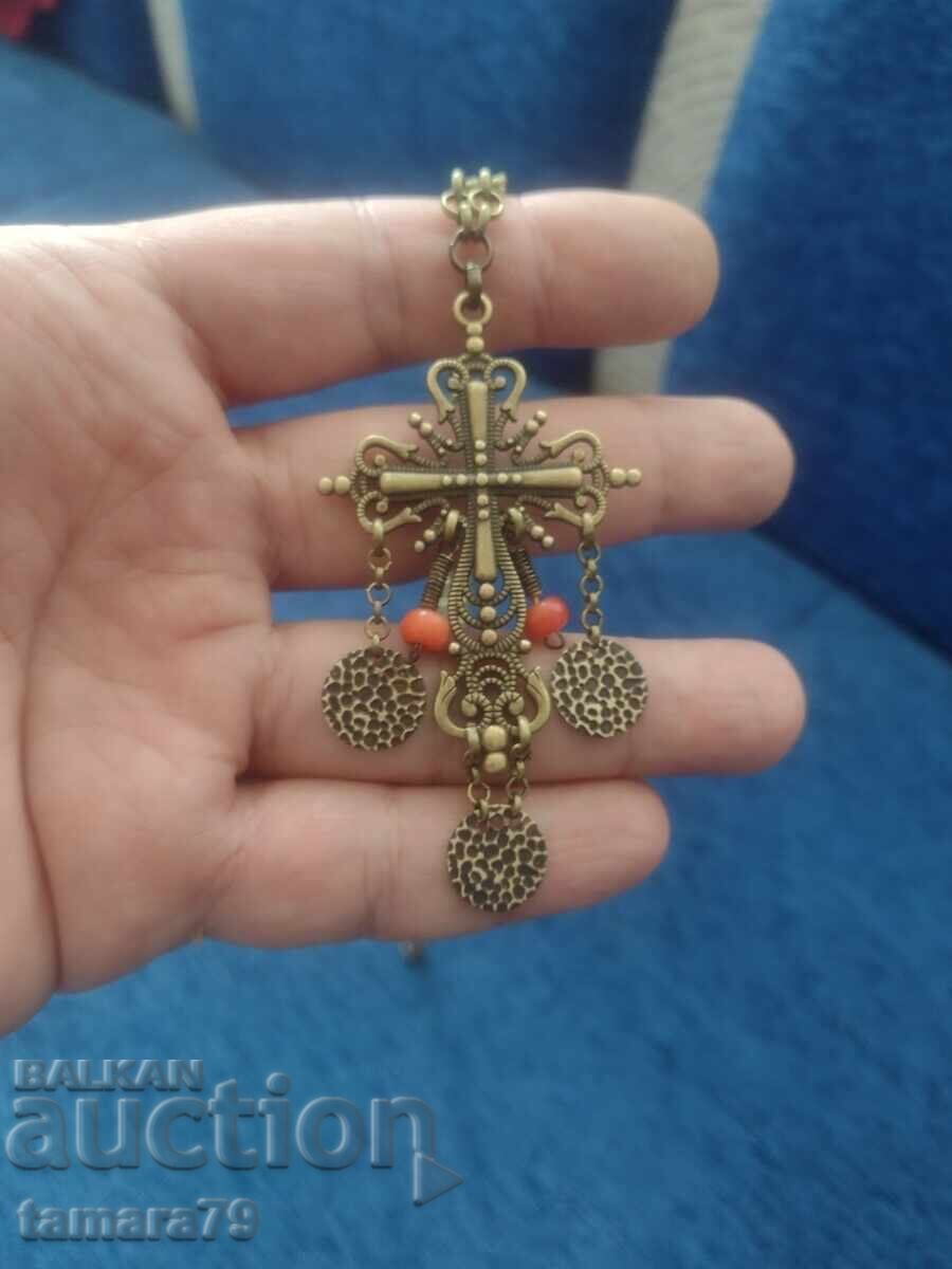 Auction  Renaissance cross