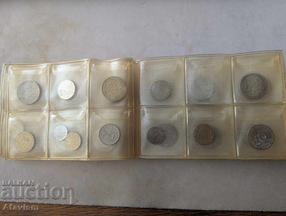 Аукцион Колекция от монети - 52 монети без повтарящи се