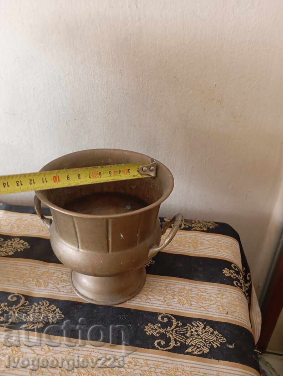 Auction  Vintage champagne bucket and ice bucket set