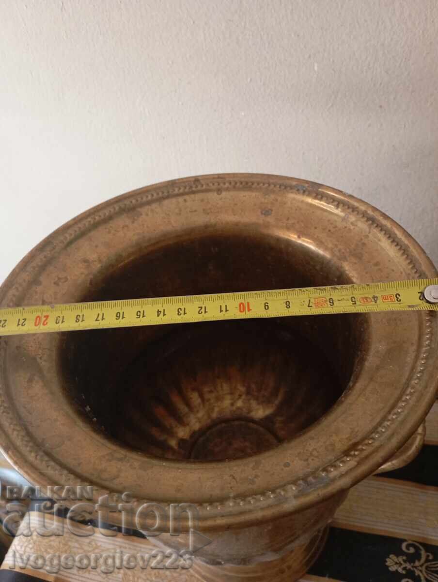 Delivery of Vintage champagne bucket and ice bucket set