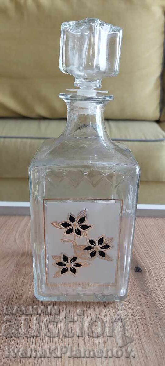 Vintage Italian glass decanter for connoisseurs