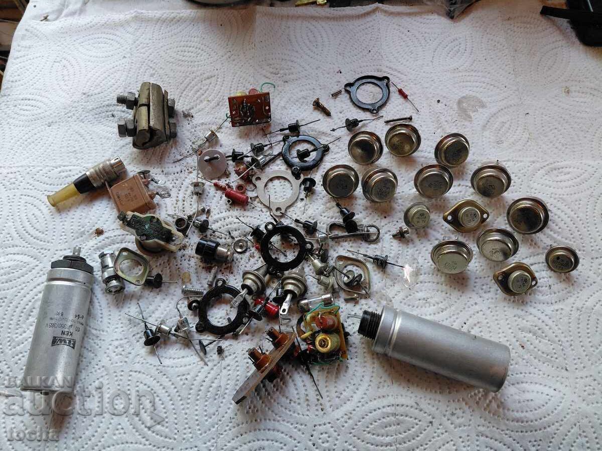 лот две , стари и нови транзистори и др.