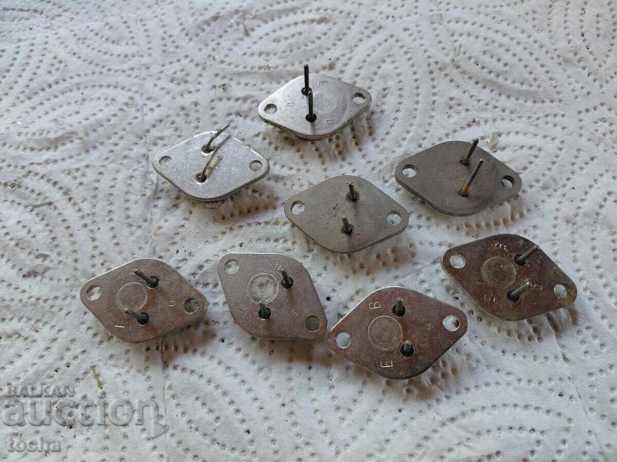 Lot three, old and new transistors and capacitors, etc - 7