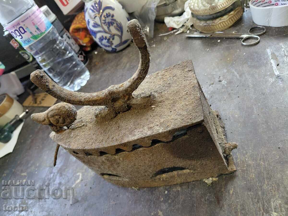 Old iron, for restoration or parts with price € 3.50 | 6.85 BGN