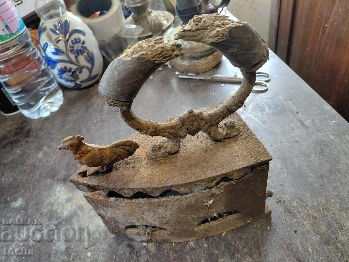 2-ра стара ютия , за реставрация или части с цена € 1.50 | 2.93 лв.