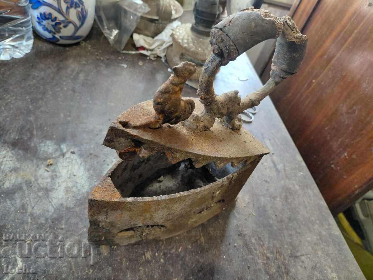 Аукцион 2-ра стара ютия , за реставрация или части