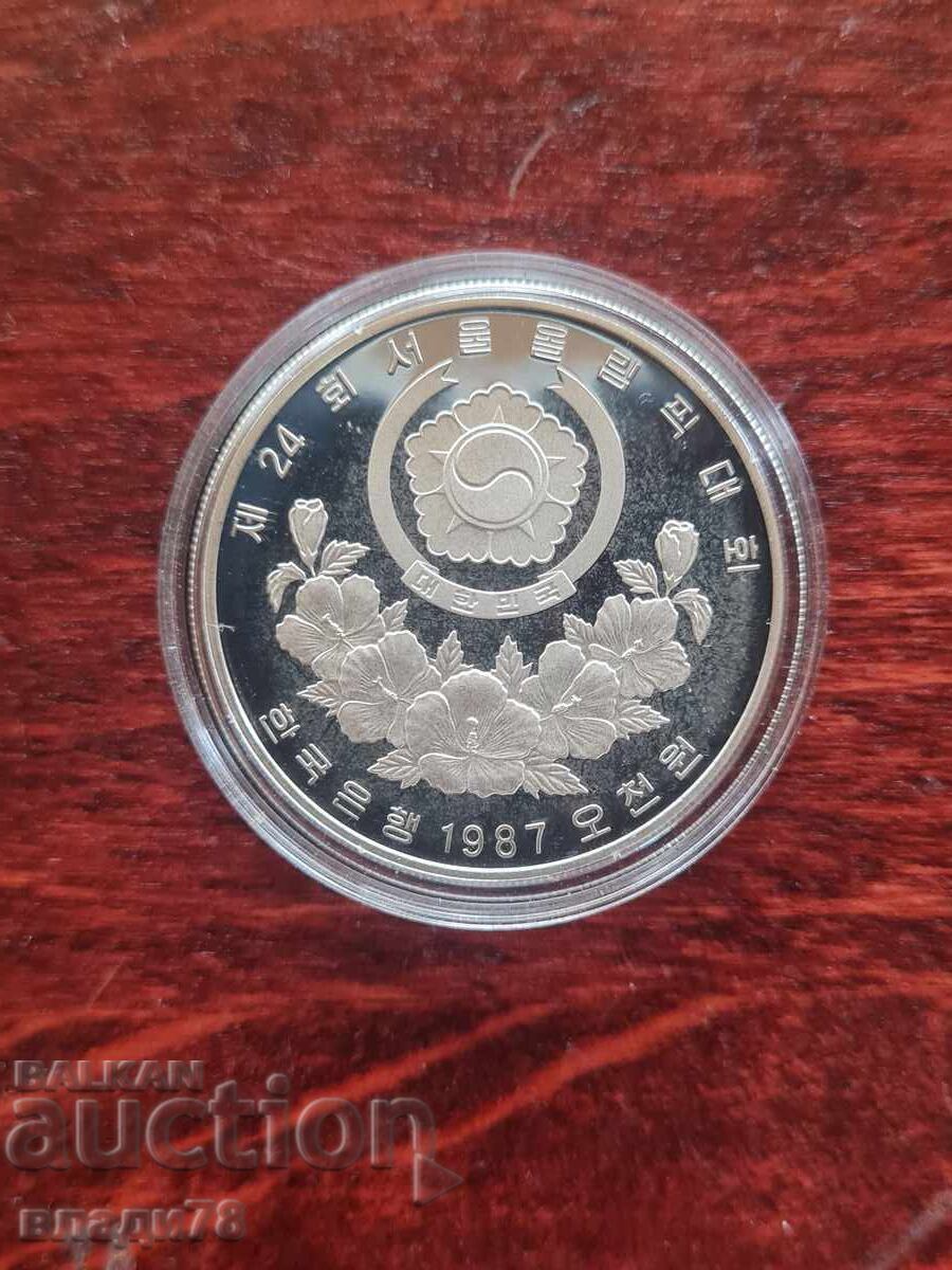 Auction  Silver coin 5000 won 1987