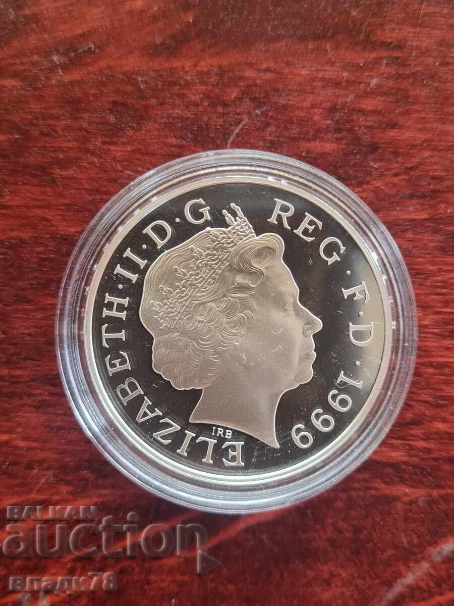 Auction  Silver coin 5 pounds 1999