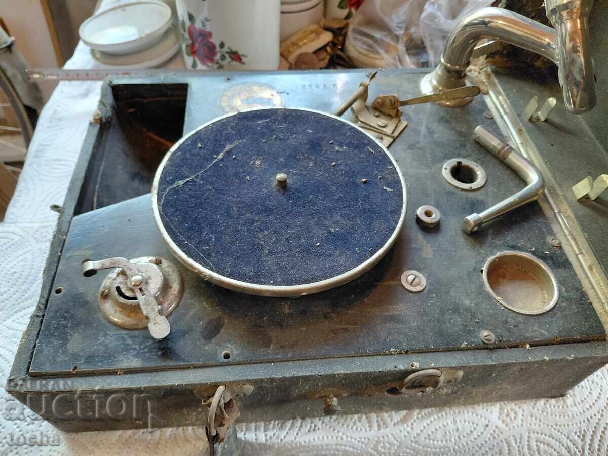 αντίκα γραμμόφωνο με τιμή € 0.01 | 0.02 BGN