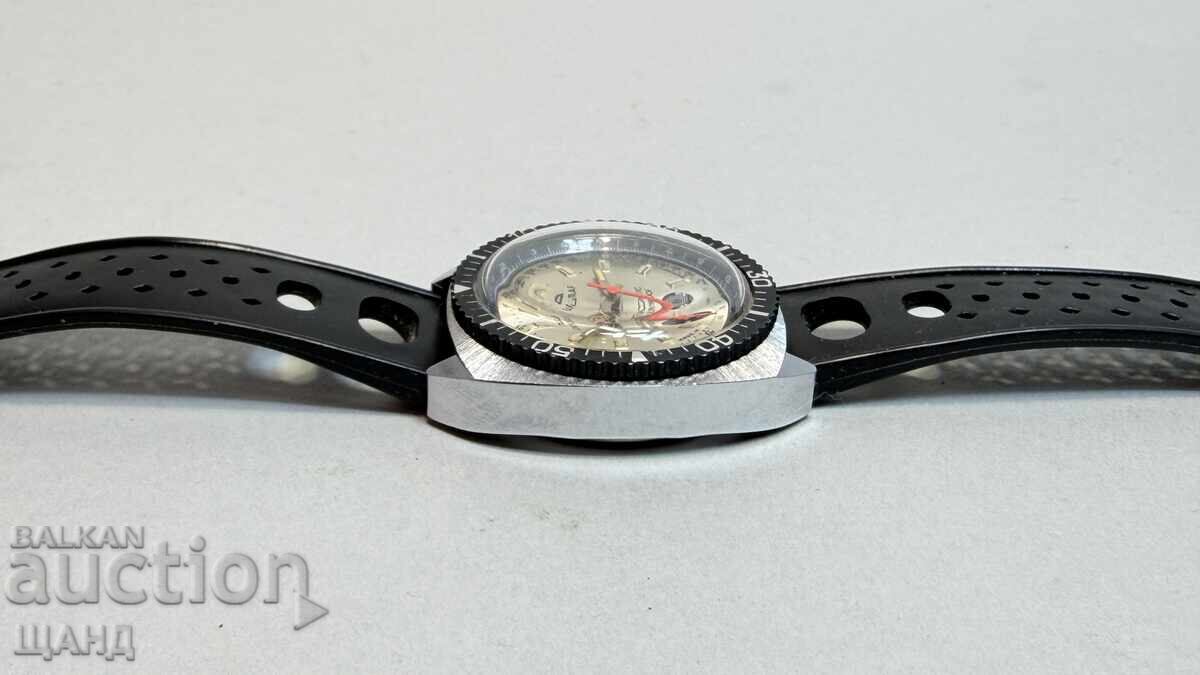 Auction  Men's wristwatch Ruhla GDR Chronograph