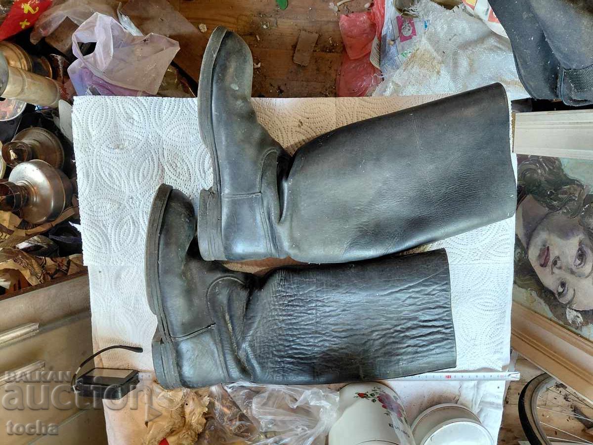 old military boots with price € 20.05 | 39.21 BGN