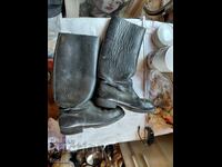 стари военни ботуши