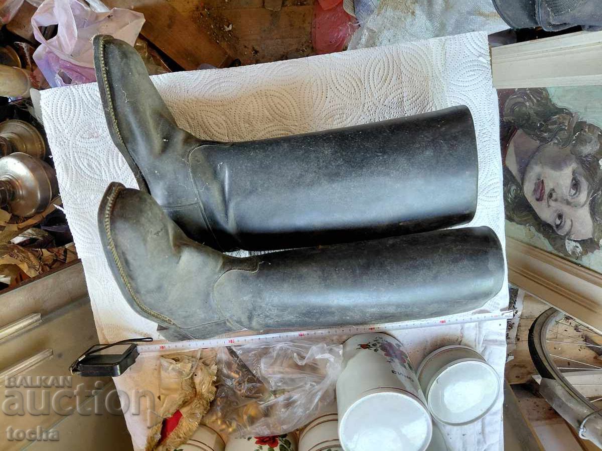 стари кожени ботуши Чавдар