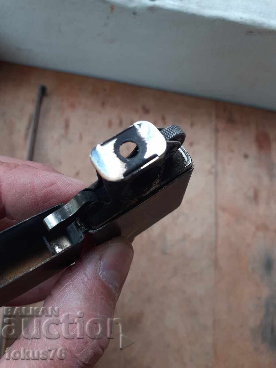 Livrarea Brichetă americană originală Zippo pentru pipă