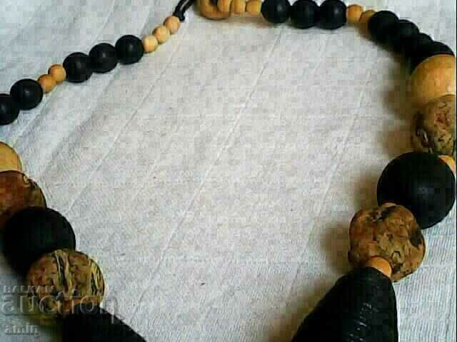 Παράδοση όμορφο αφρικανικό ξύλινο αυτοκίνητο