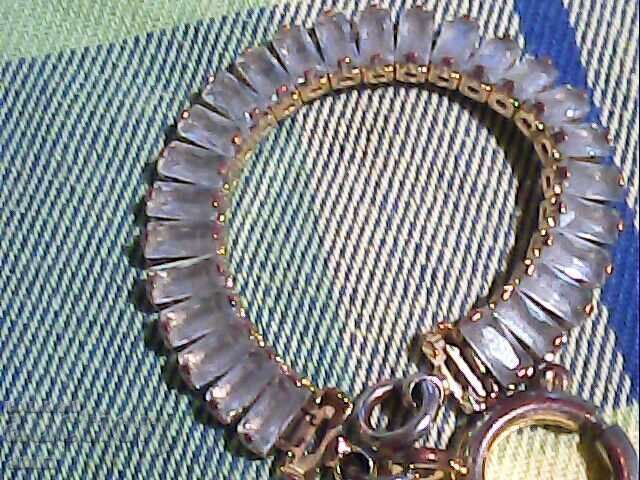 Auction  Beautiful small tennis bracelet