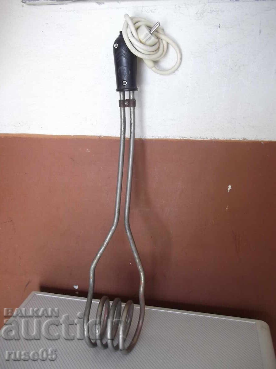 Fierbător "Elprom - 2000 W" bulgăresc din perioada socialistă, funcțional