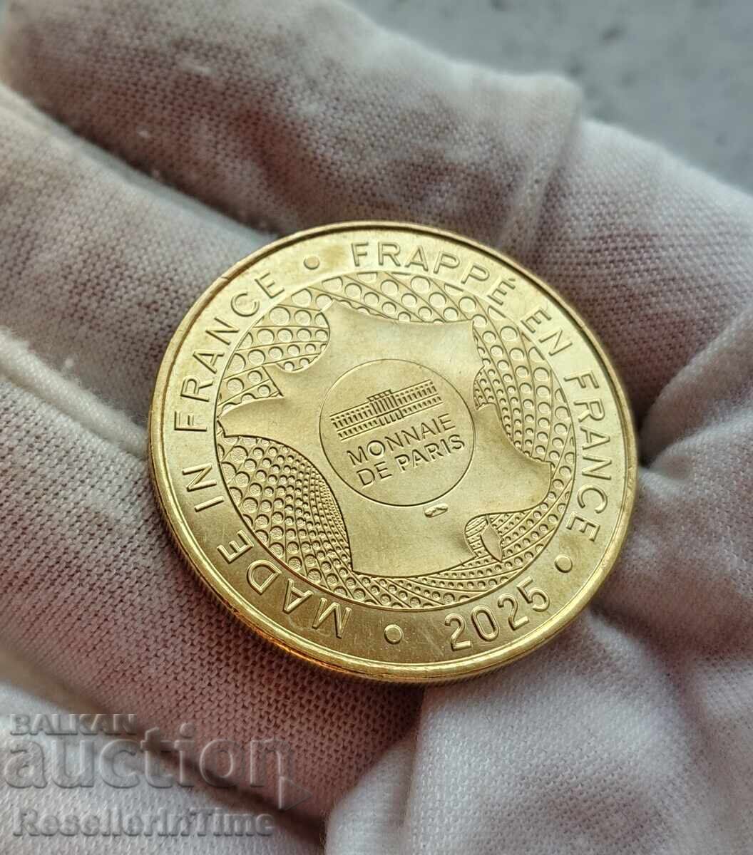 Plachetă Minnie Mouse, 2025, suvenir din Disneyland cu preț € 10.00 | 19.56 BGN