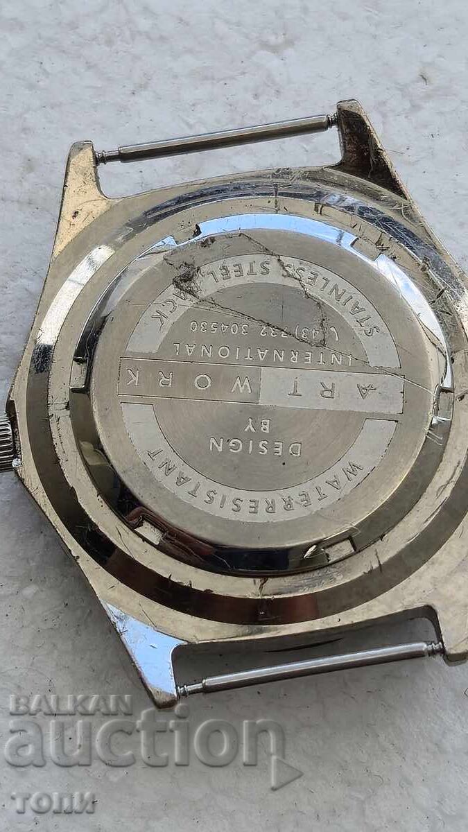 Delivery of RALLY TEAM OMV QUARTZ RARE I DON'T KNOW IF IT WORKS BZC !!!!