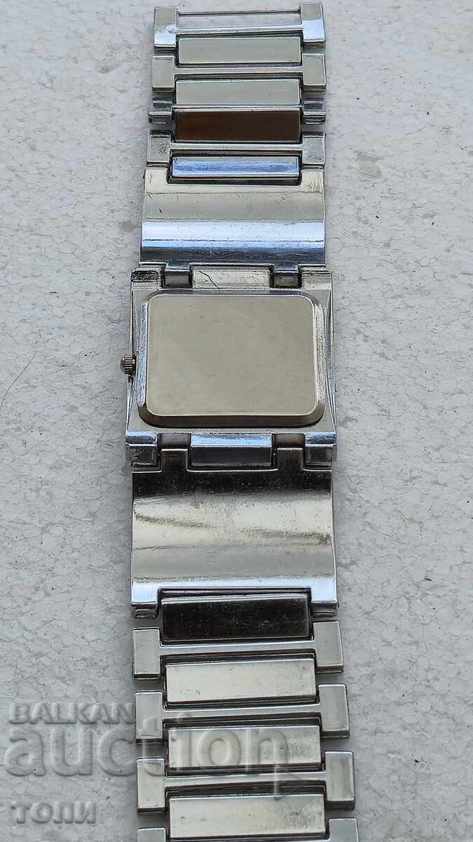 Доставка на OMELAIYA QUARTZ РЯДЪК РАБОТИ БЕЗ ГАРАНЦИЯ БЗЦ  !!!!