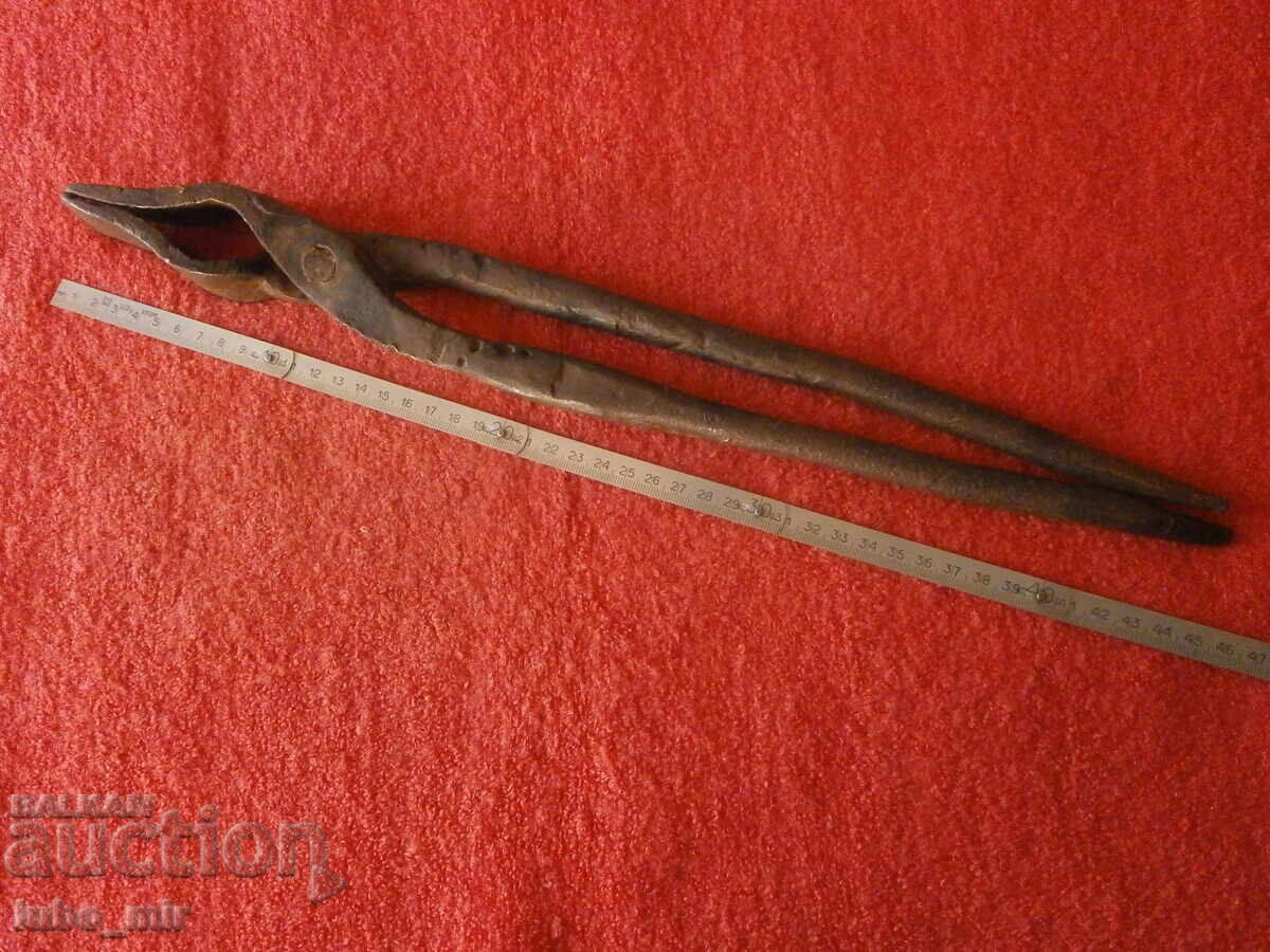 Delivery of OLD BLACKSMITH'S TOGGLES