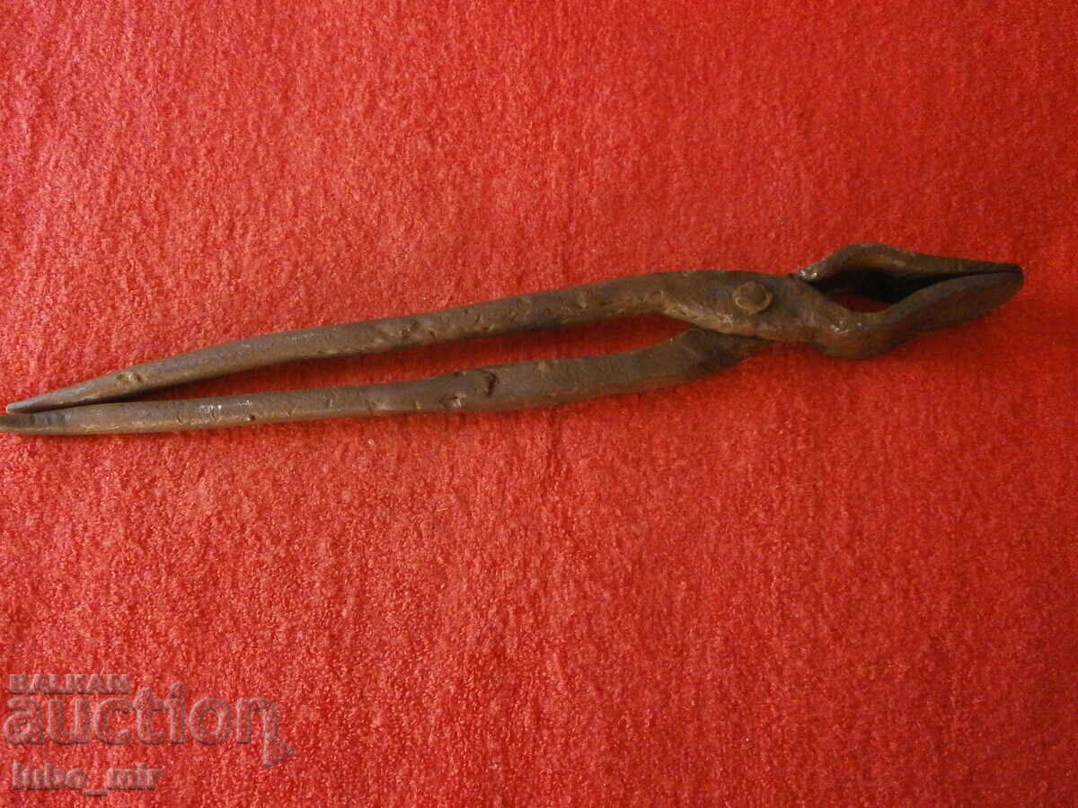 OLD BLACKSMITH'S TOGGLES