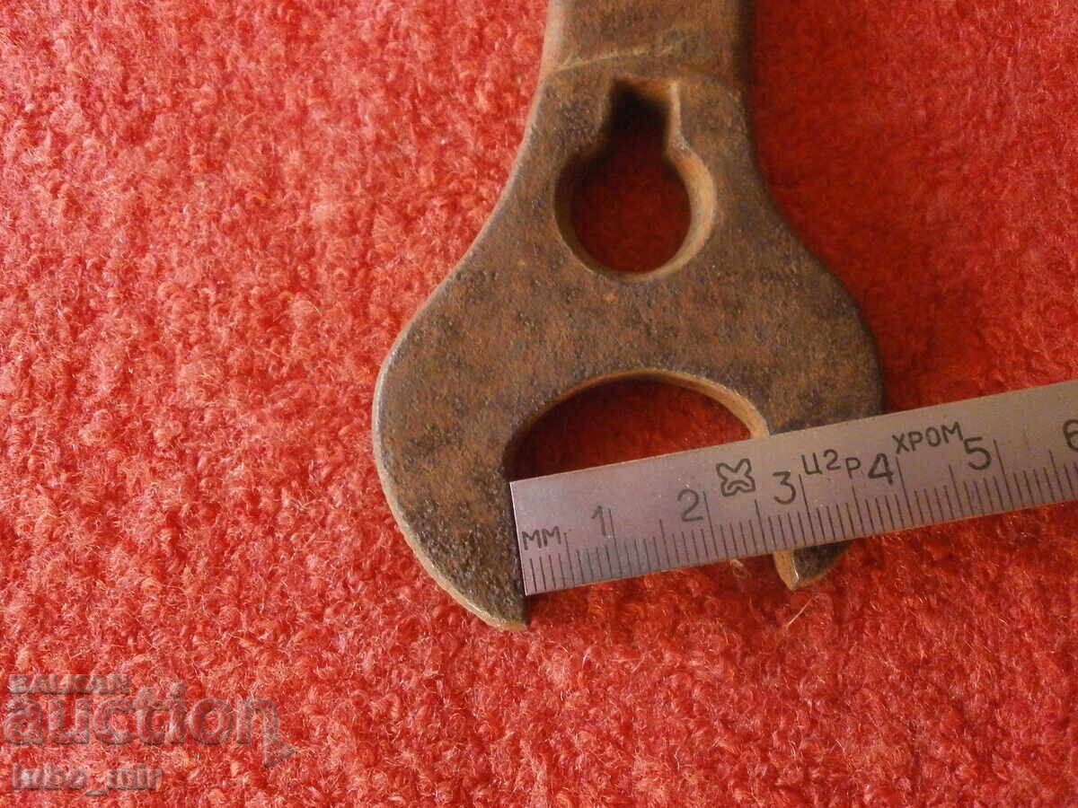 Доставка на СТАРИНЕН КЛЮЧ