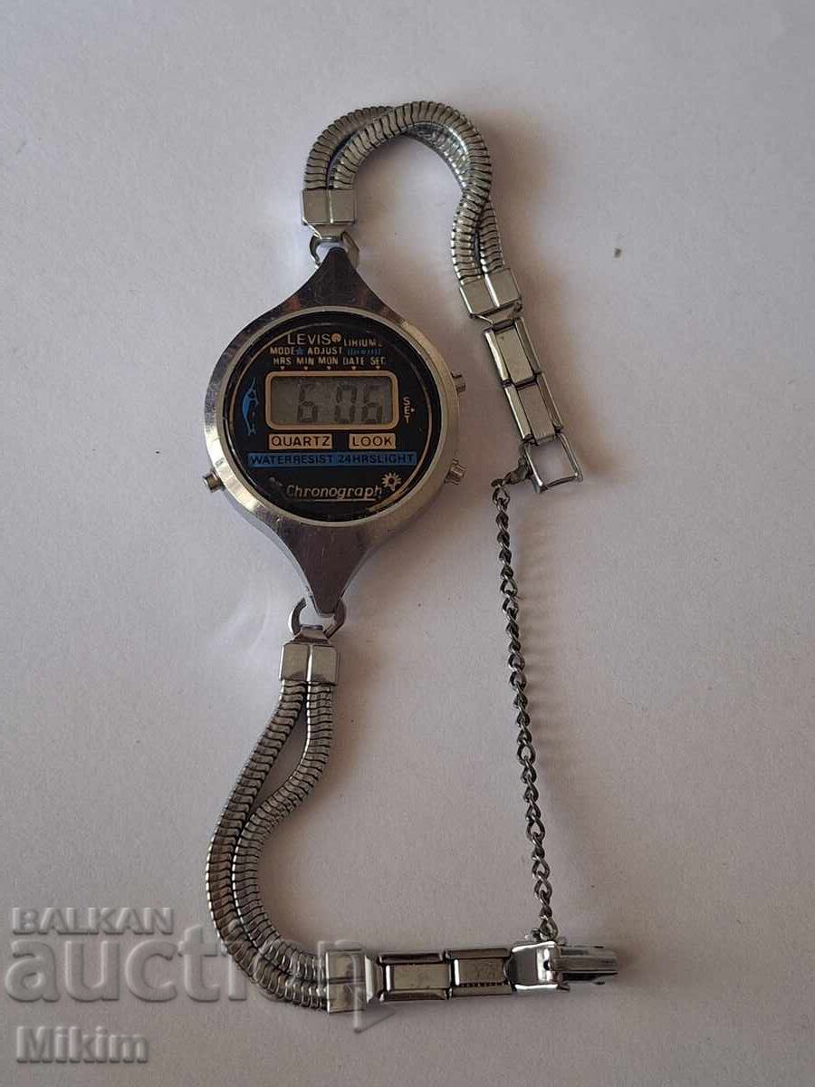 Ceas Levis Chronograph cu preț € 1.51 | 2.95 BGN