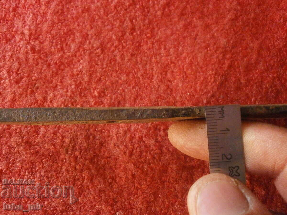 Delivery of OLD LARGE FORGED KNIFE - RESTORATION PROJECT