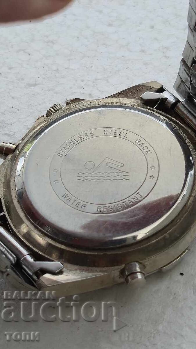 Delivery of AMONA CHRONOGRAPH QUARTZ RARE I DON'T KNOW IF IT WORKS NO PRICE !!!+