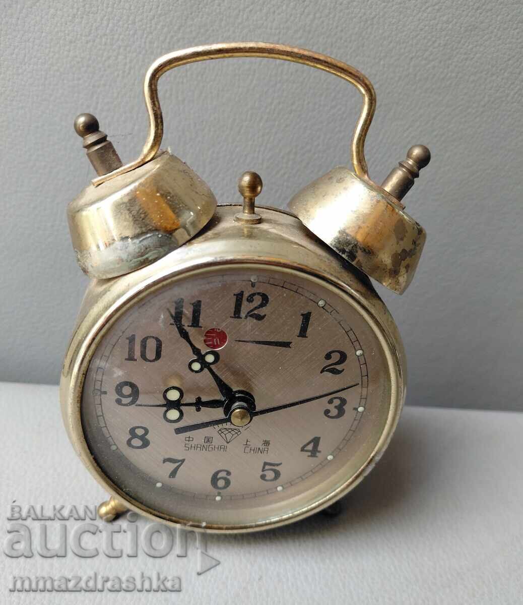 Будилник Шанхай с цена € 0.01 | 0.02 лв.