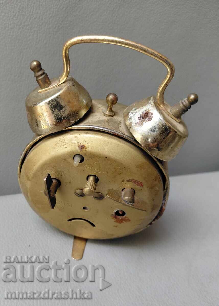 Доставка на Будилник Шанхай