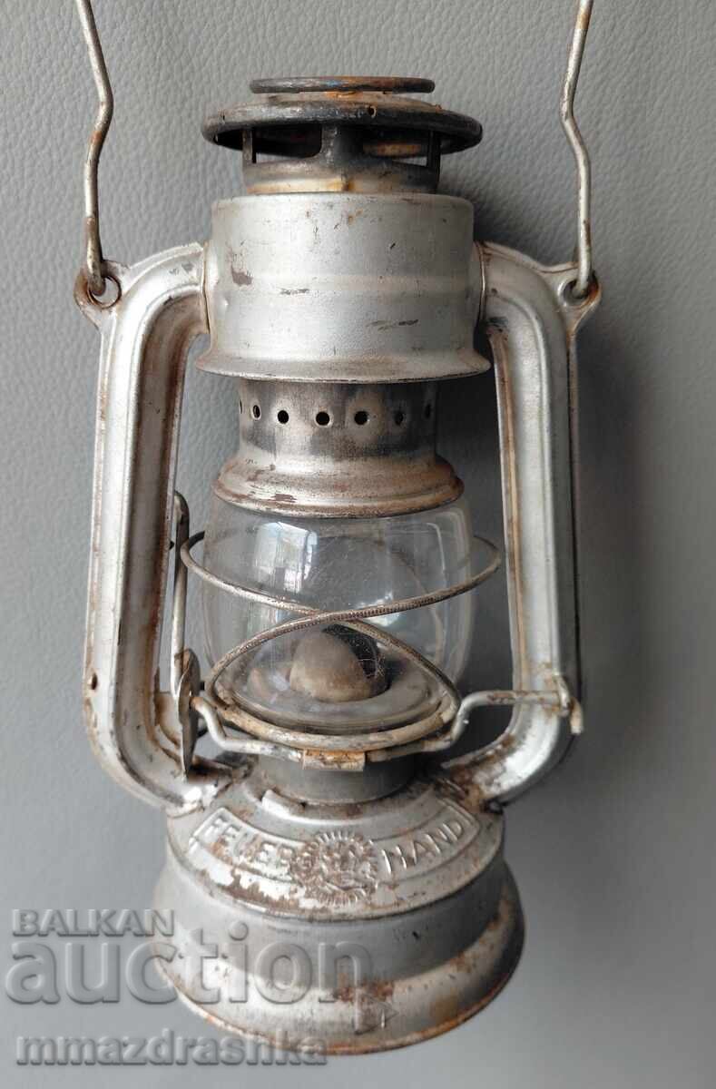 Auction  100-year-old gas lantern, Germany