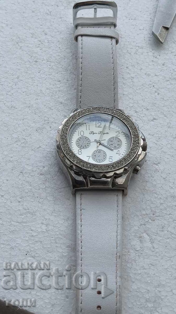Auction  HANDWATCH RARE WORKS WITHOUT WARRANTY BZC !!!!