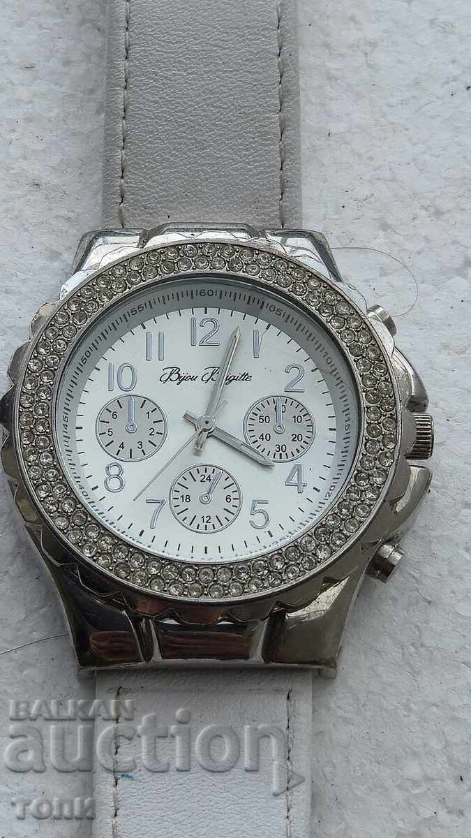 HANDWATCH RARE WORKS WITHOUT WARRANTY BZC !!!!