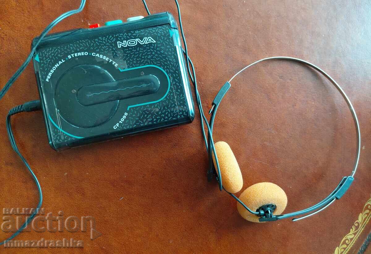 Walkman with box and headphones with price € 0.01 | 0.02 BGN