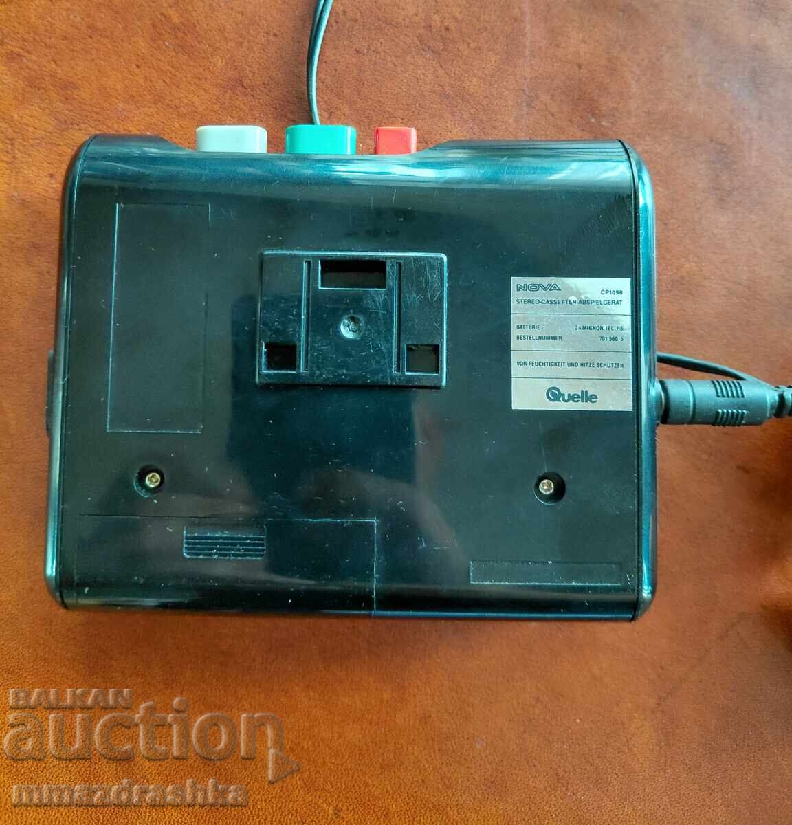 Walkman with box and headphones - 5