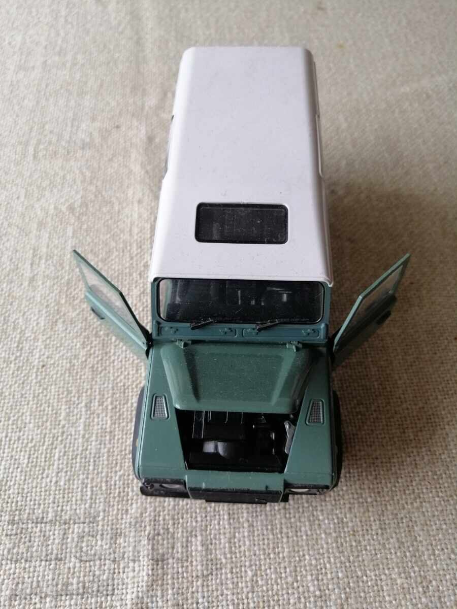 Metal toy car "Land Rover Defender 110" with price € 4.00 | 7.82 BGN