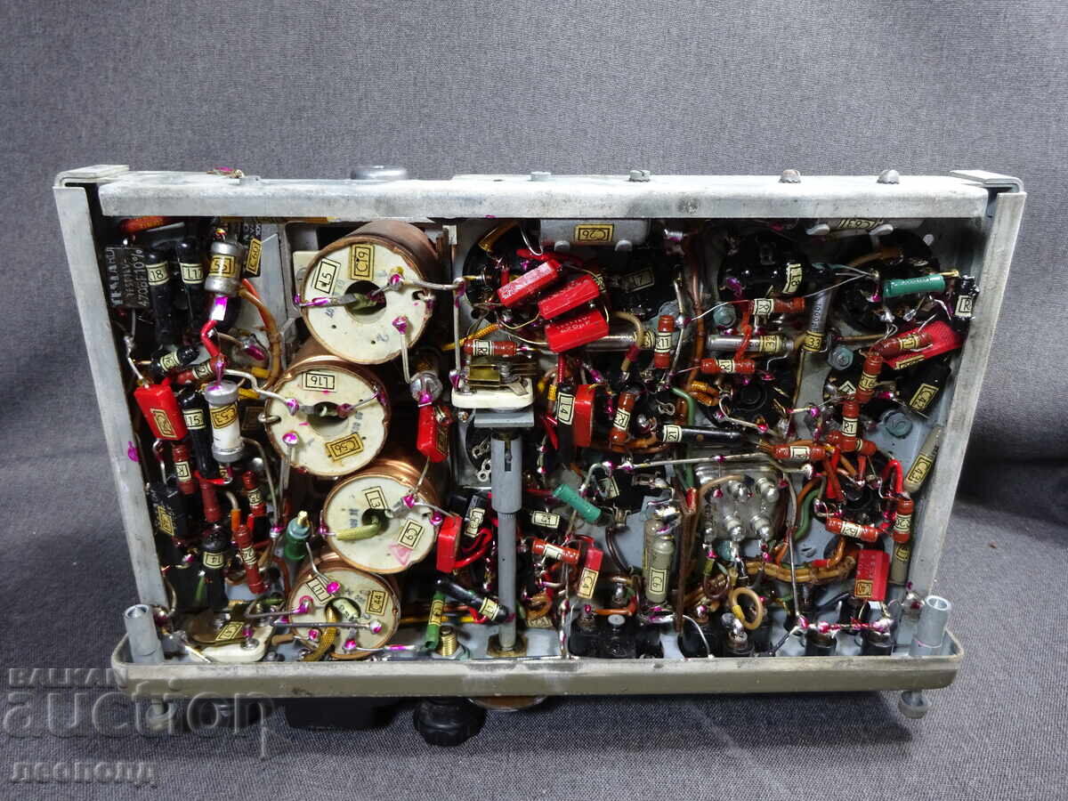 СТАР РУСКА СОЦ СССР ЛАМПОВА ВОЕННА РАДИОСТАНЦИЯ А-7-Б - 6