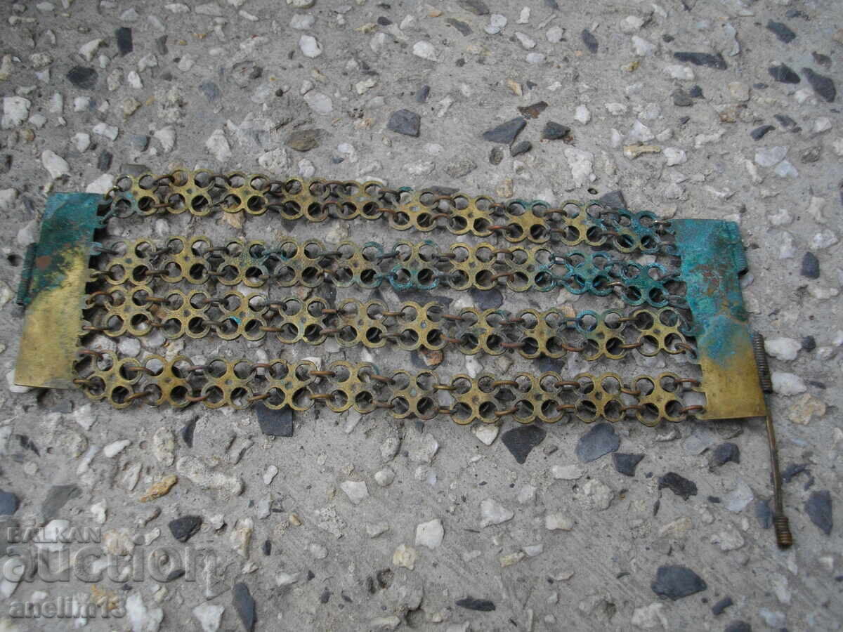 Доставка на СТАРА БРОНЗОВА ГРИВНА СБХ