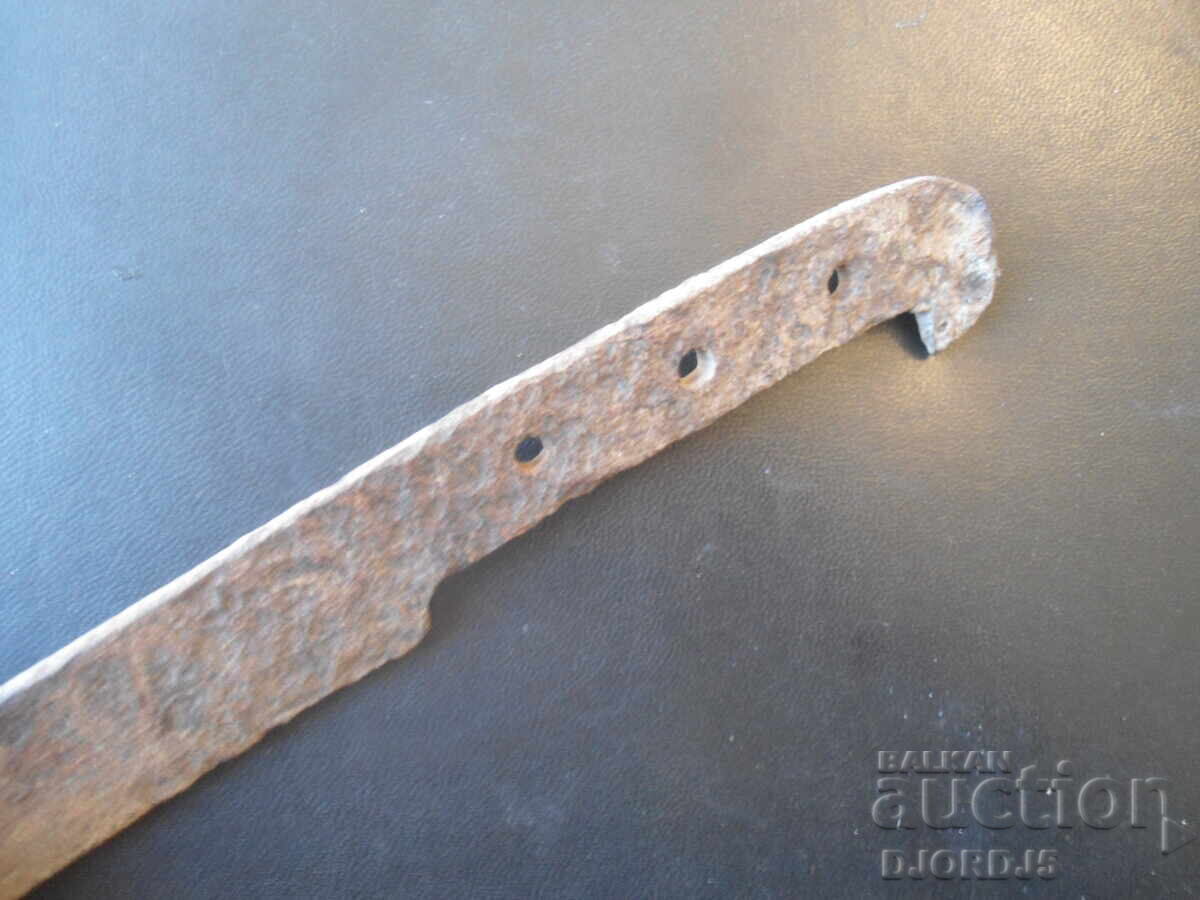 Доставка на Стар кован нож, острие