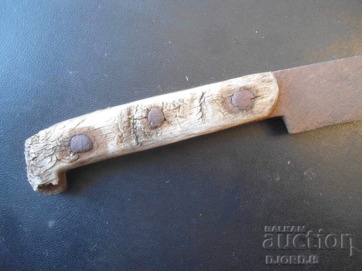 Auction  Old forged knife, blade, horn handle scales