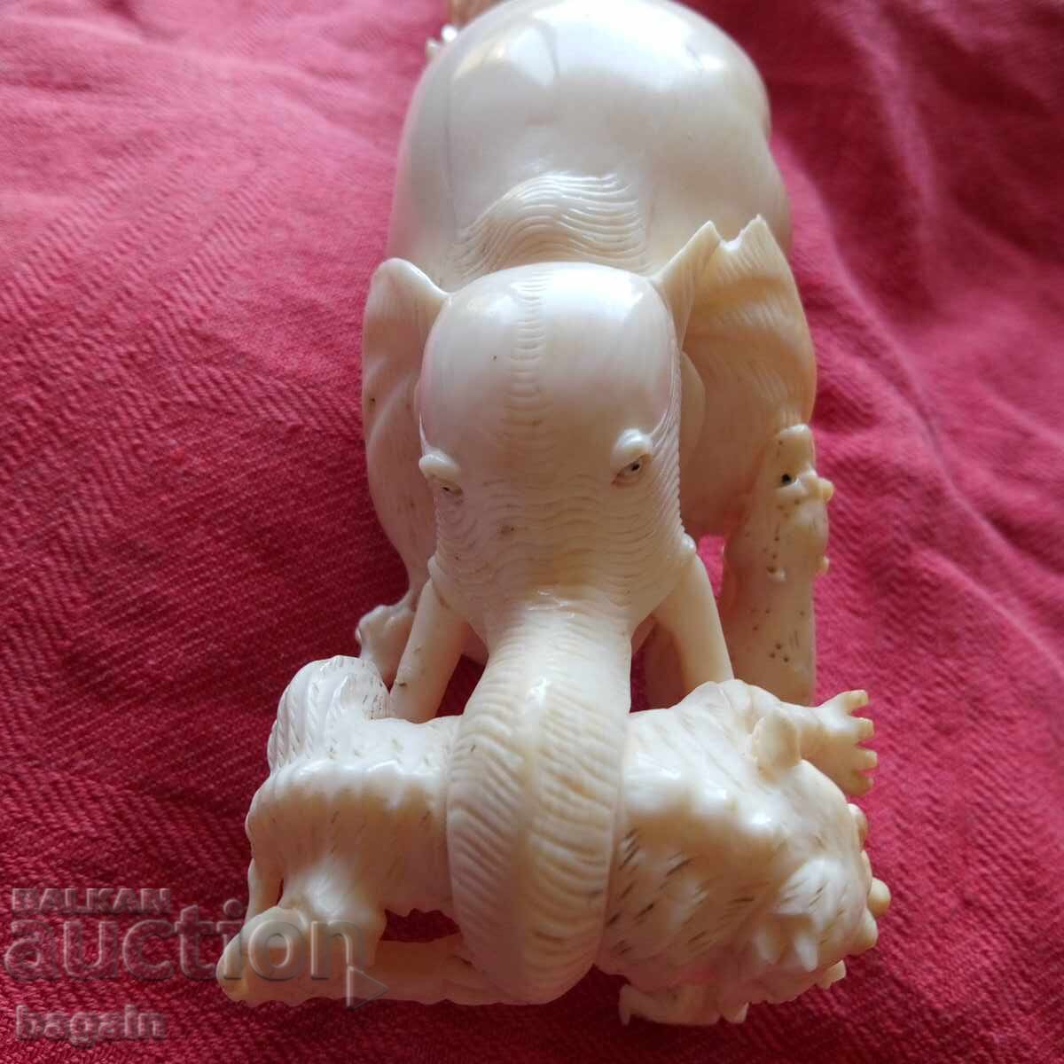 Ελεφαντόδοντο με τιμή € 150.00 | 293.38 BGN