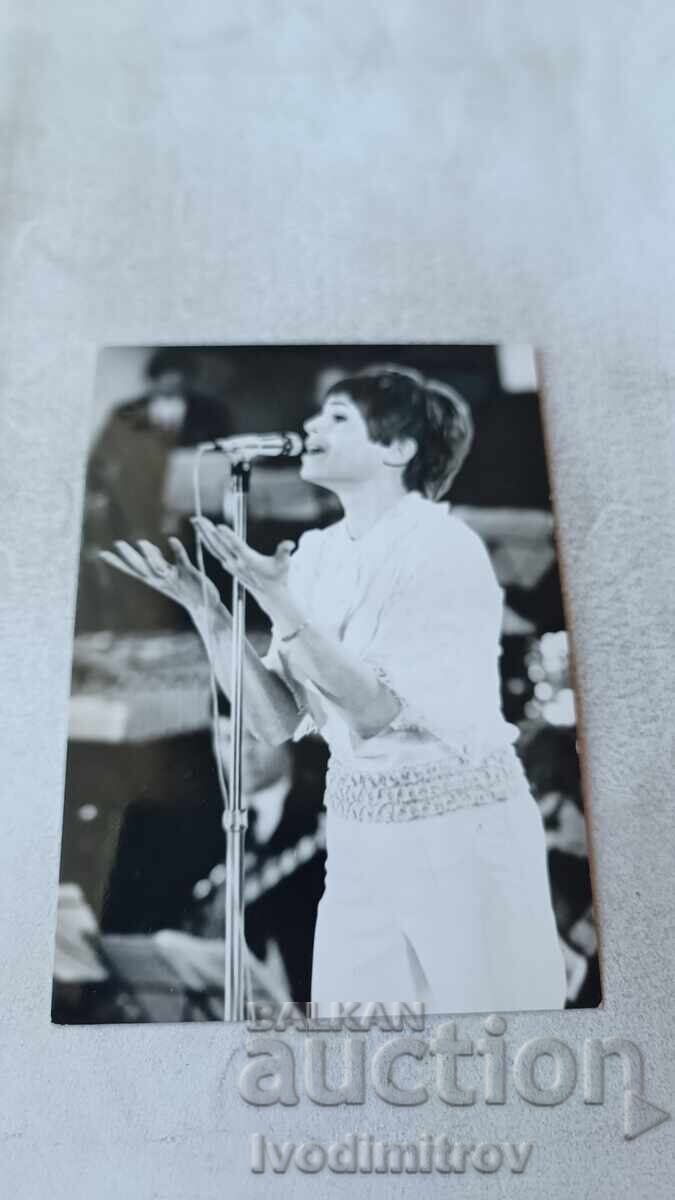 Carte poștală cu autograf Lili Ivanova Zlatniyat Orfey 1972