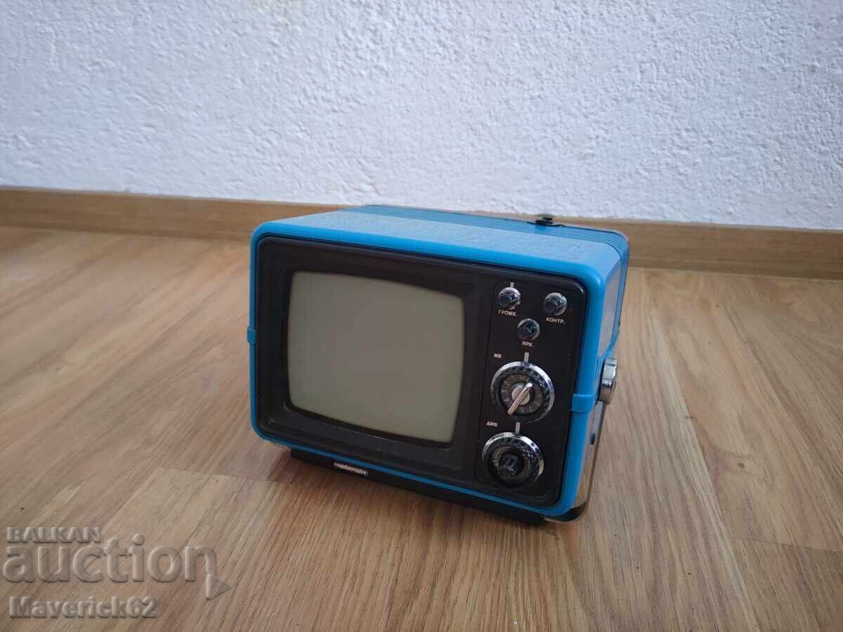 Mic televizor retro