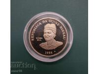 Гвинея  250  песо   1984   ж