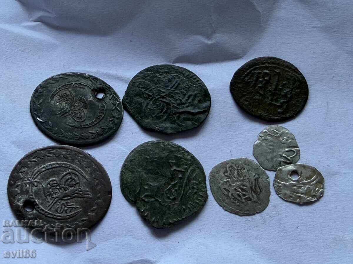 Lot de monede otomane din cupru și argint cu preț € 1.50 | 2.93 BGN