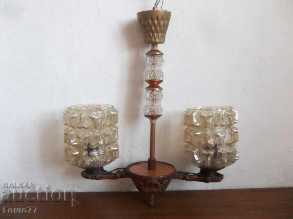 Ένας πολυέλαιος