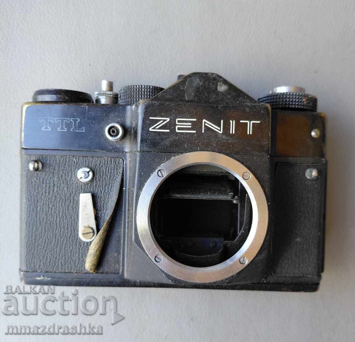Zenith camera