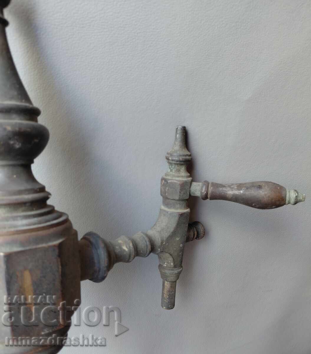 Auction  Antique copper fountain 4 kilograms